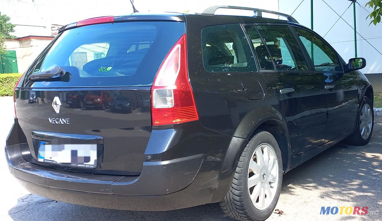2008' Renault Megane photo #4