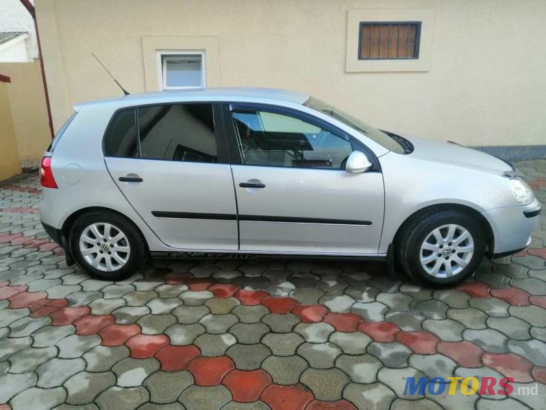 2006' Volkswagen Golf photo #4