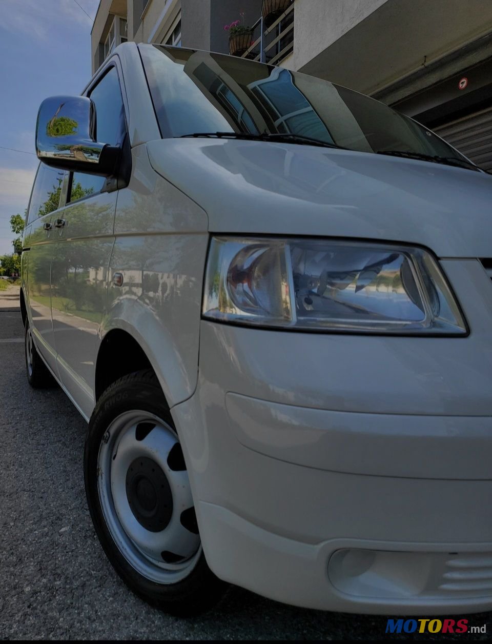 2010' Volkswagen Transporter photo #5