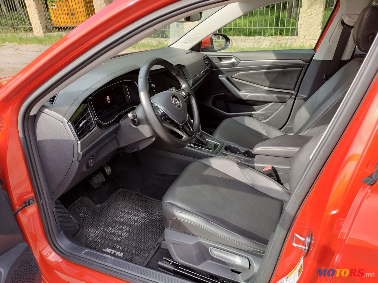 2018' Volkswagen Jetta photo #4