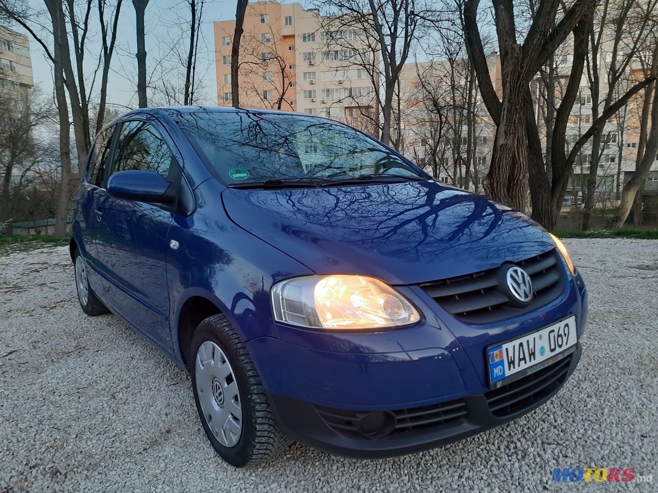 2010' Volkswagen Fox photo #1