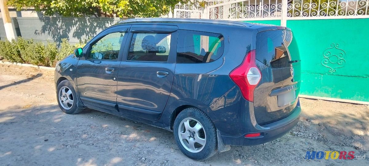 2012' Dacia Lodgy photo #2