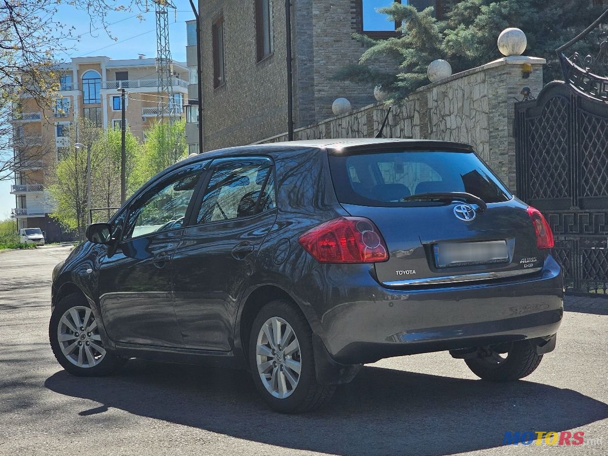 2007' Toyota Auris photo #4