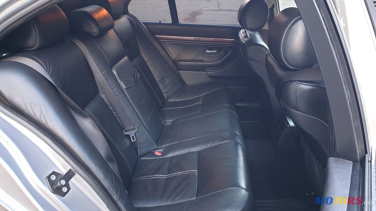 2002' BMW 5 Series photo #6