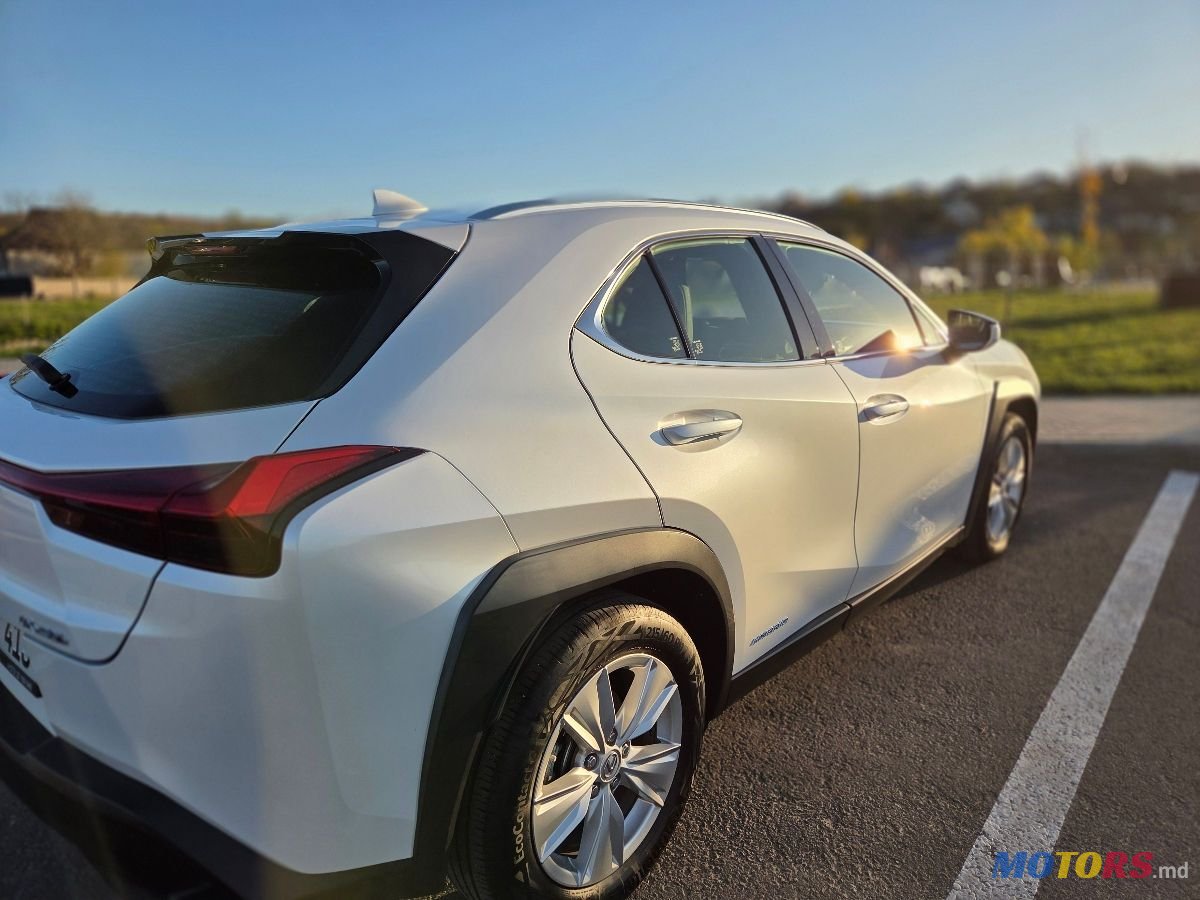2020' Lexus UX photo #5