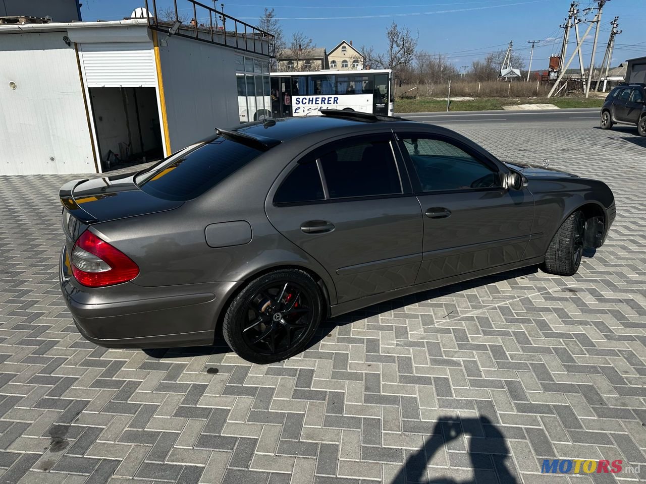 2008' Mercedes-Benz E-Class photo #3