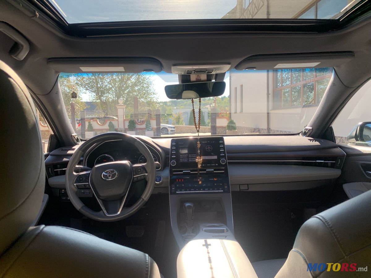 2021' Toyota Avalon photo #5