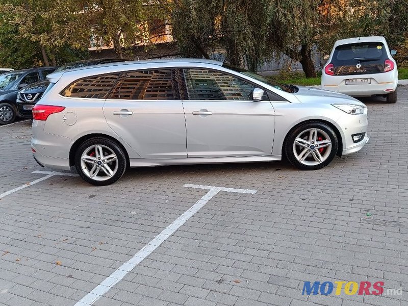 2015' Ford Focus photo #3