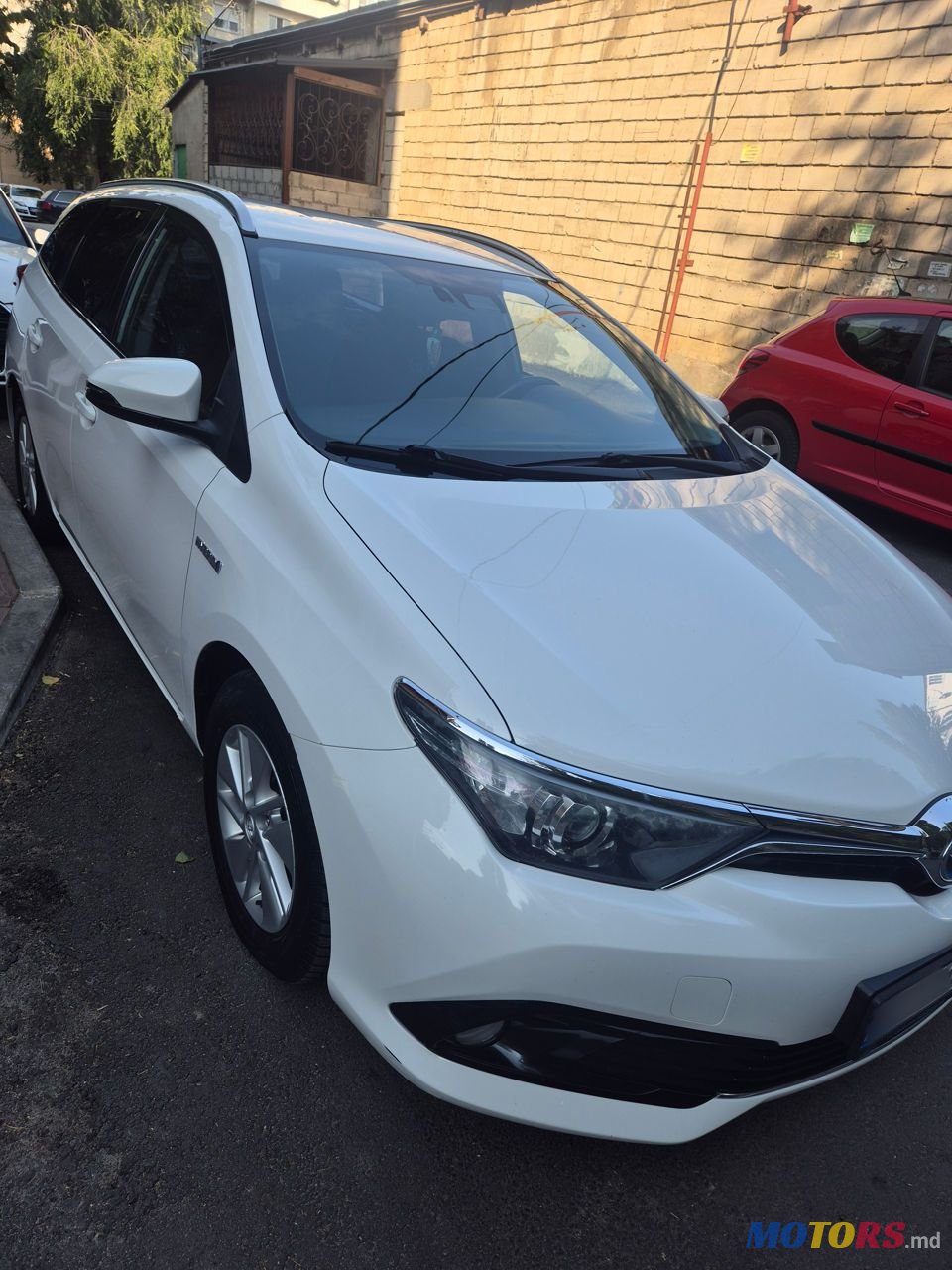 2015' Toyota Auris photo #2