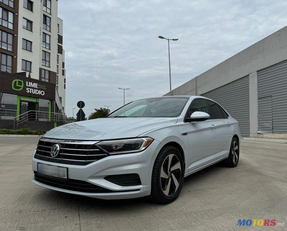 2018' Volkswagen Jetta photo #6