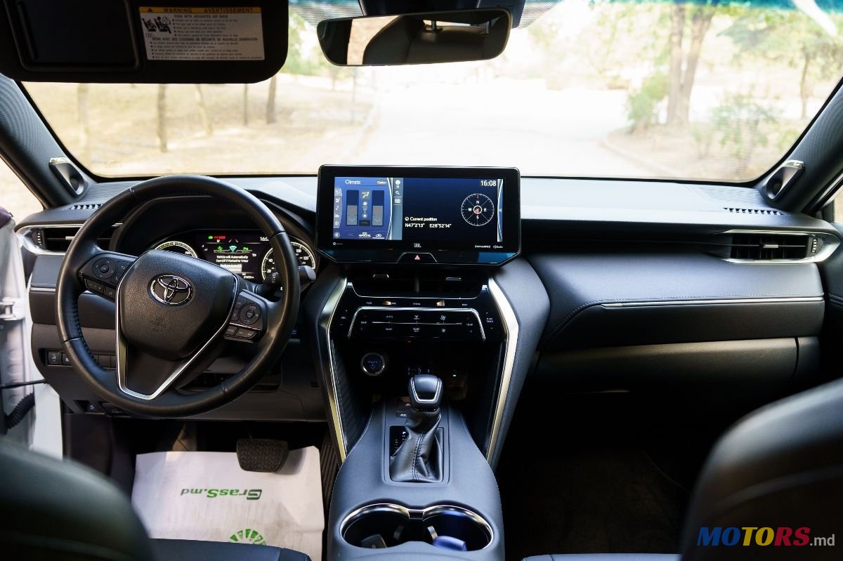 2022' Toyota Venza photo #5