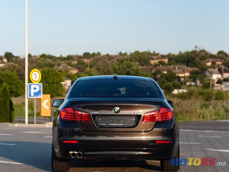 2016' BMW 5 Series photo #6