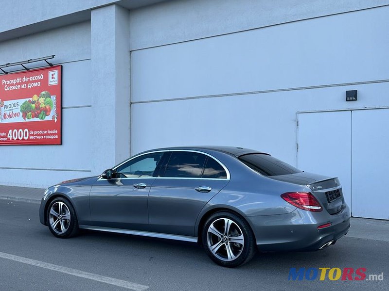 2017' Mercedes-Benz E-Class photo #4