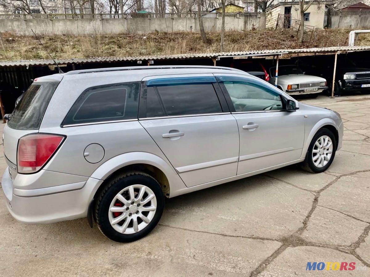 2006' Opel Astra photo #3