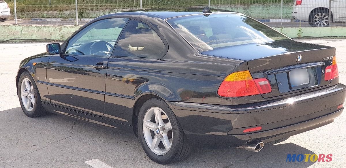 2004' BMW 3 Series Coupe photo #4