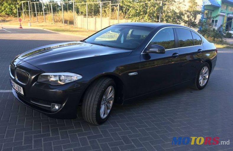 2013' BMW 5 photo #1