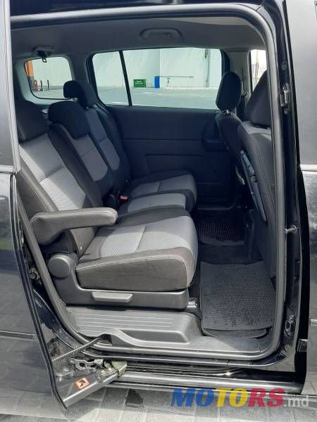 2006' Mazda 5 photo #5