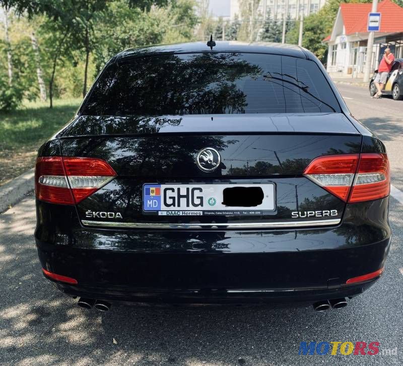 2014' Skoda Superb photo #4