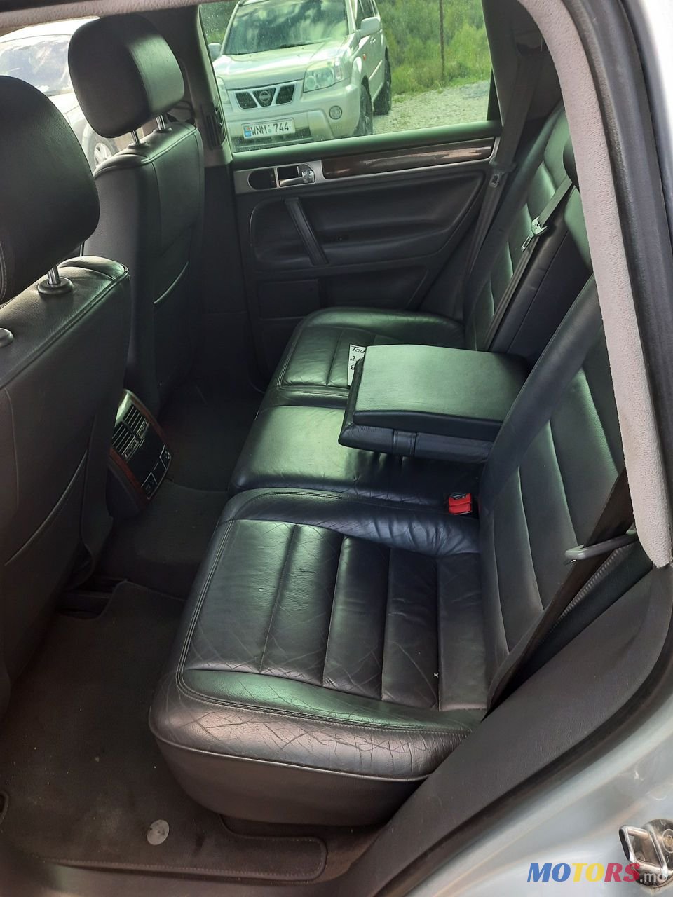 2005' Volkswagen Touareg photo #6