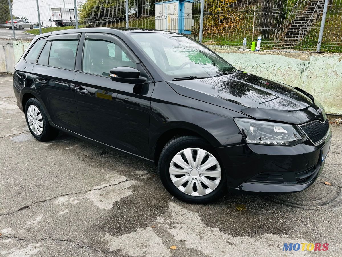 2016' Skoda Fabia photo #2