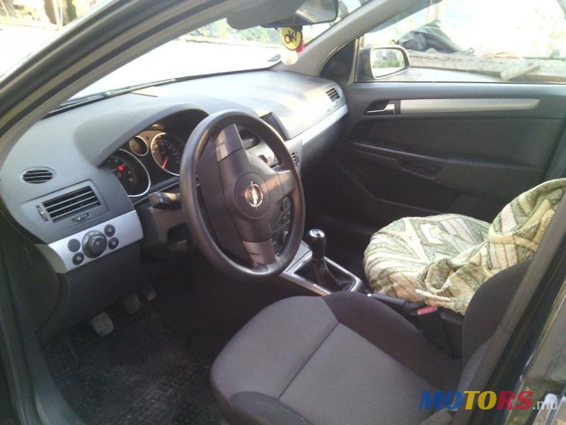 2006' Opel Astra photo #7