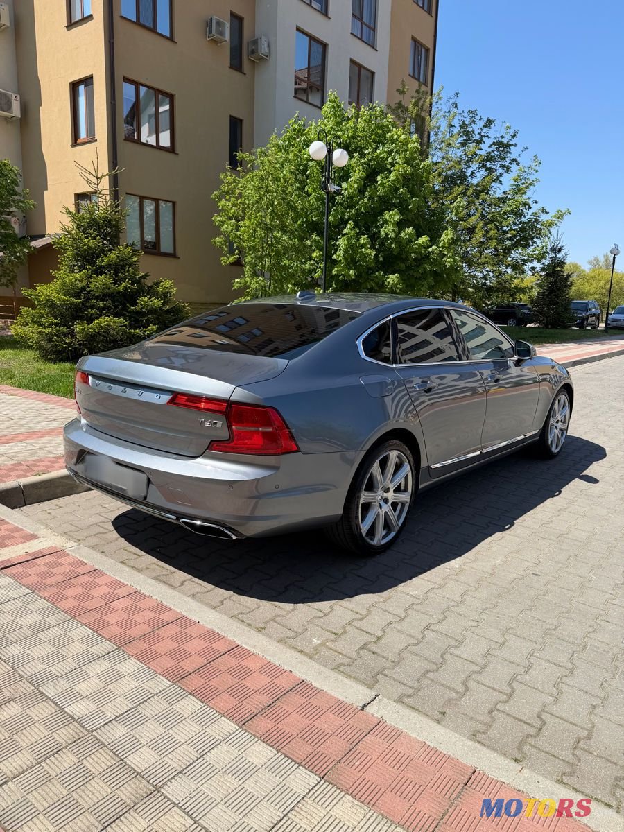 2017' Volvo S90 photo #4