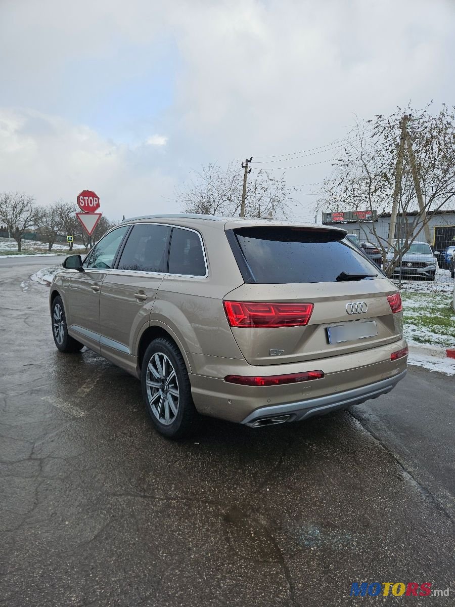 2019' Audi Q7 photo #3