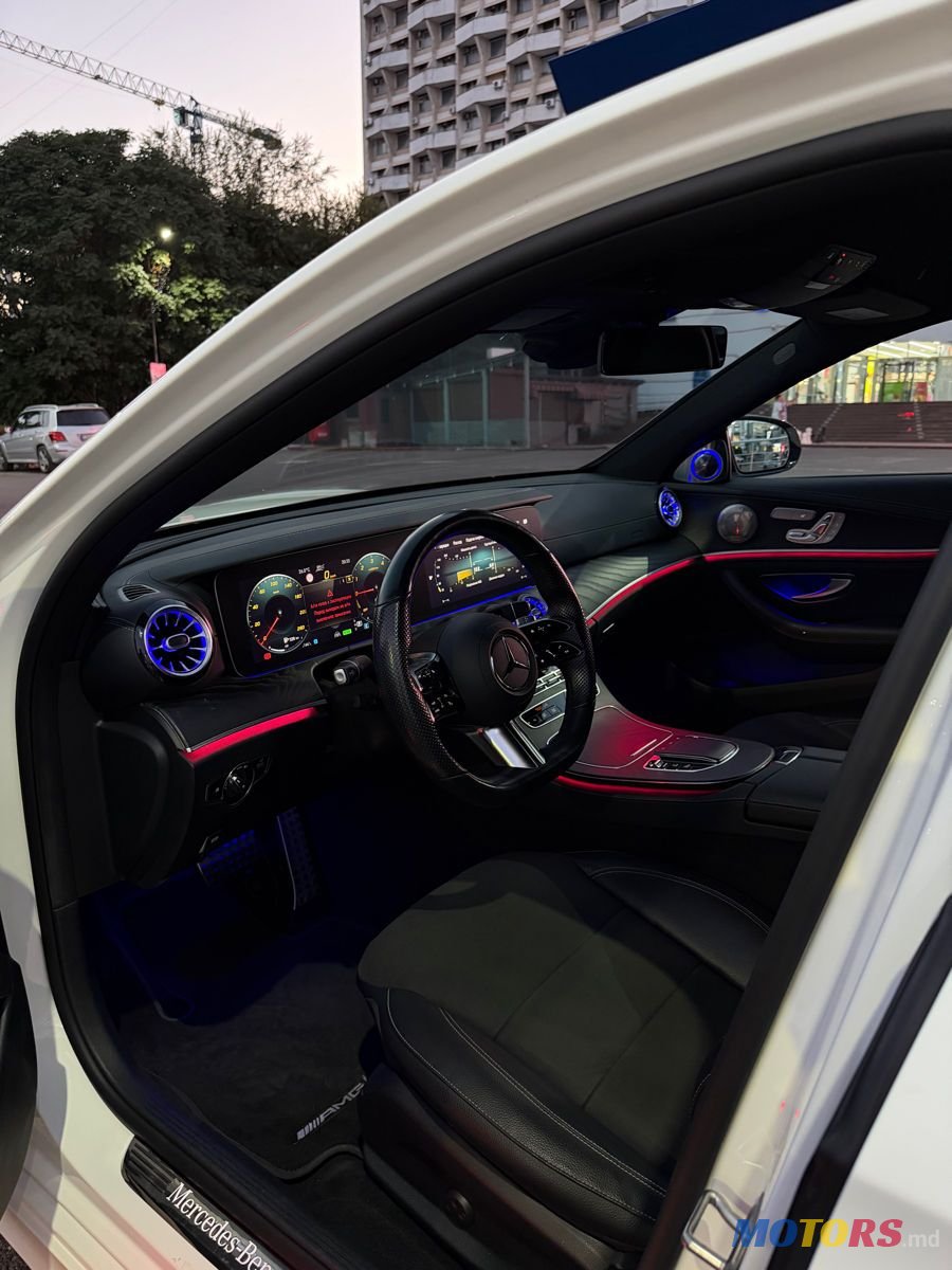 2022' Mercedes-Benz E-Class photo #6