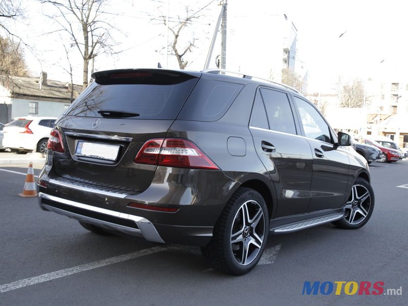 2015' Mercedes-Benz M Класс photo #3