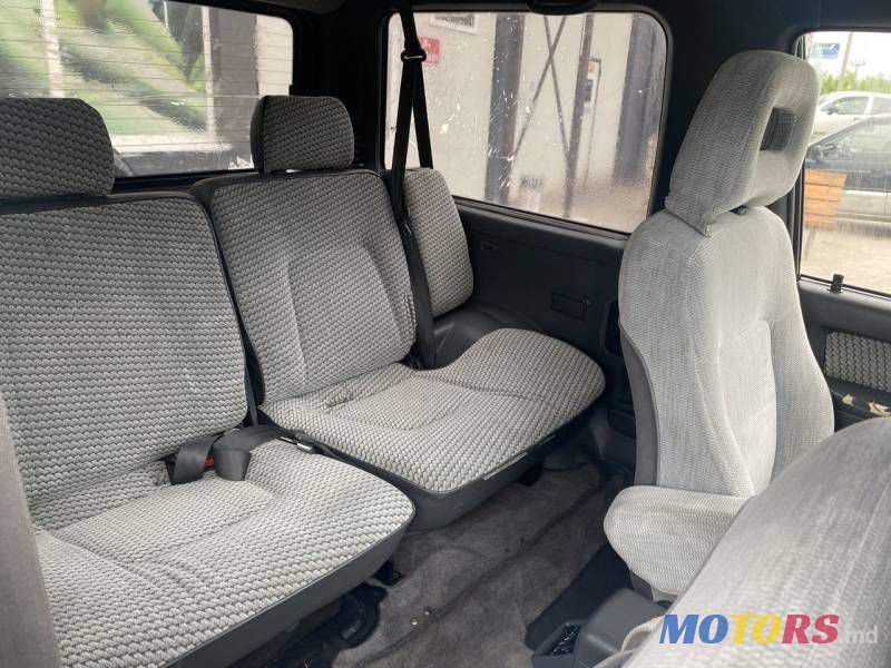 1995' Mitsubishi Pajero photo #5