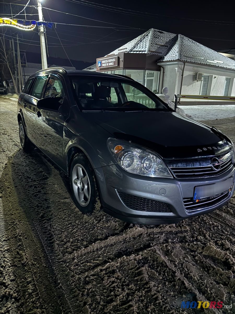 2006' Opel Astra photo #1