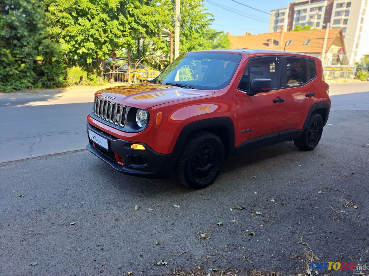 2016' Jeep Renegade photo #2