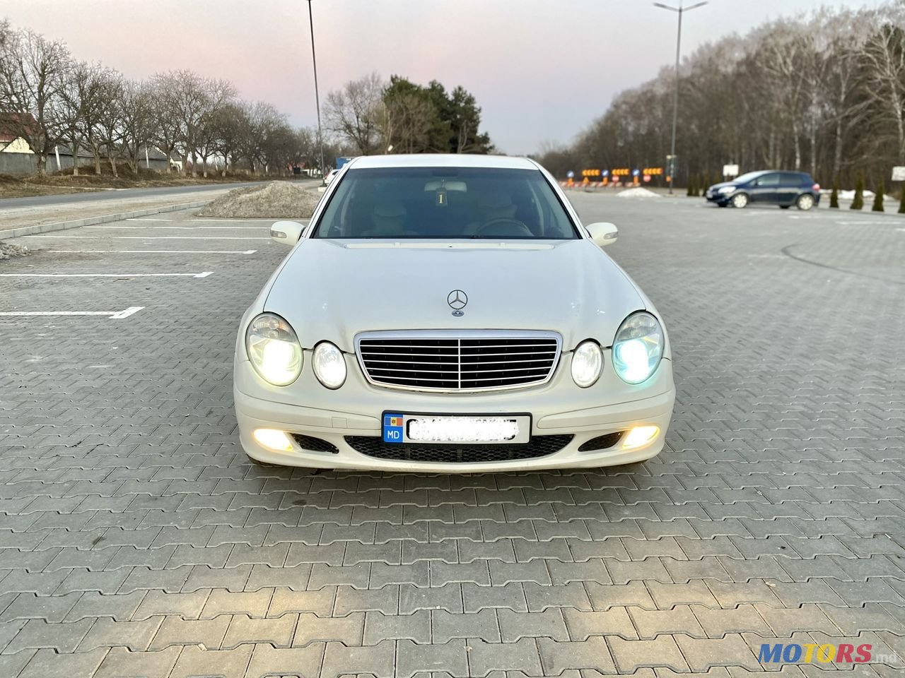 2004' Mercedes-Benz E Класс photo #6