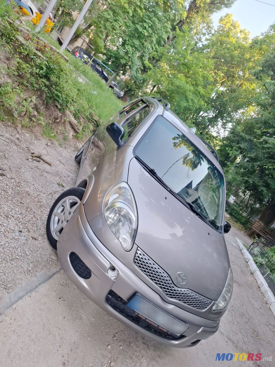 2004' Toyota Yaris Verso photo #6