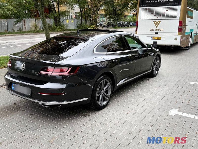 2018' Volkswagen Arteon photo #2