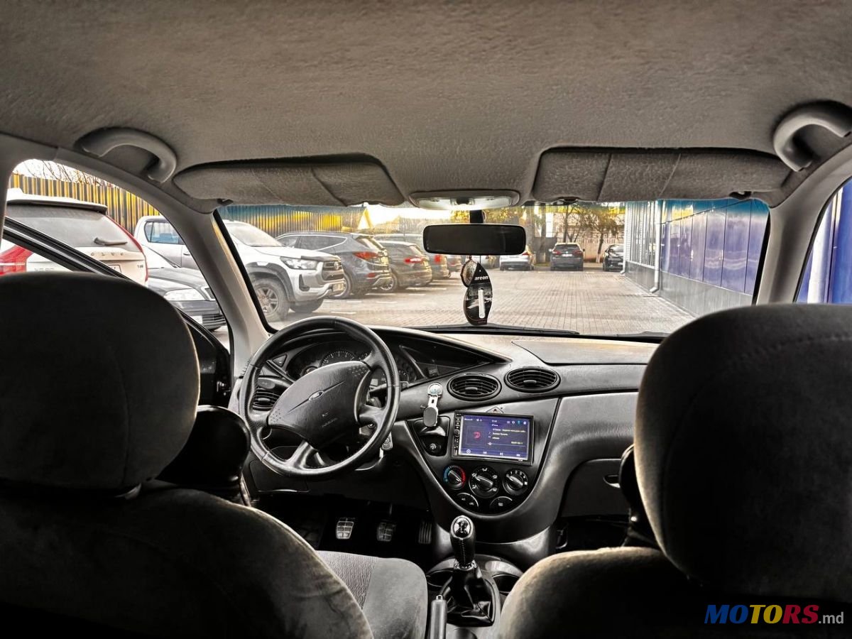 2000' Ford Focus photo #4