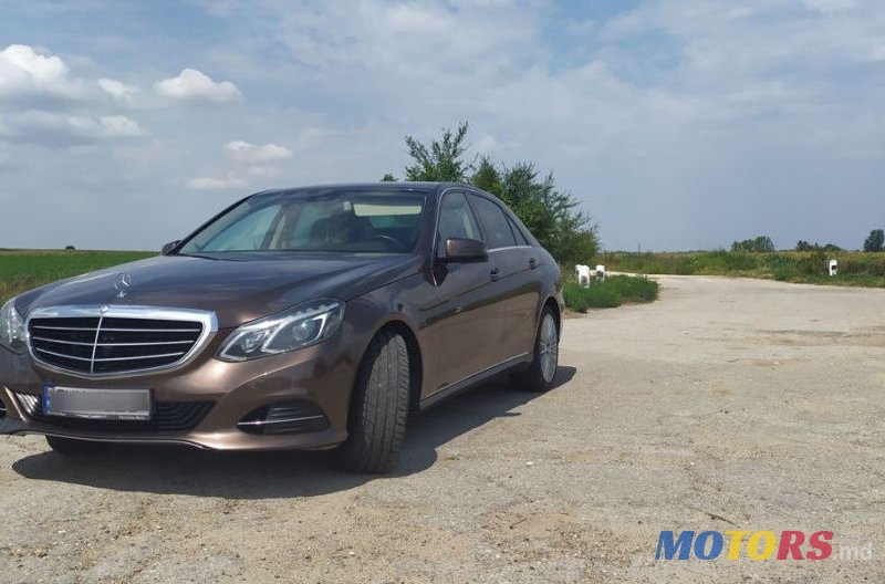 2013' Mercedes-Benz E-Class photo #2