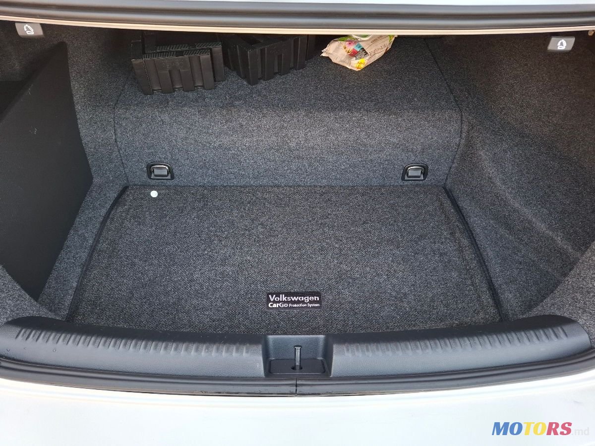 2014' Volkswagen Jetta photo #6