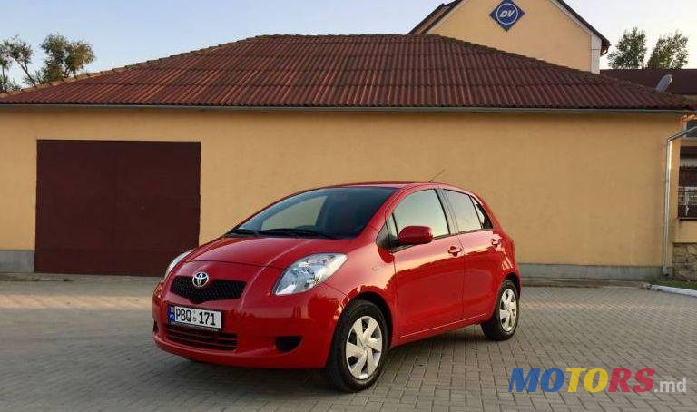 2008' Toyota Yaris photo #2