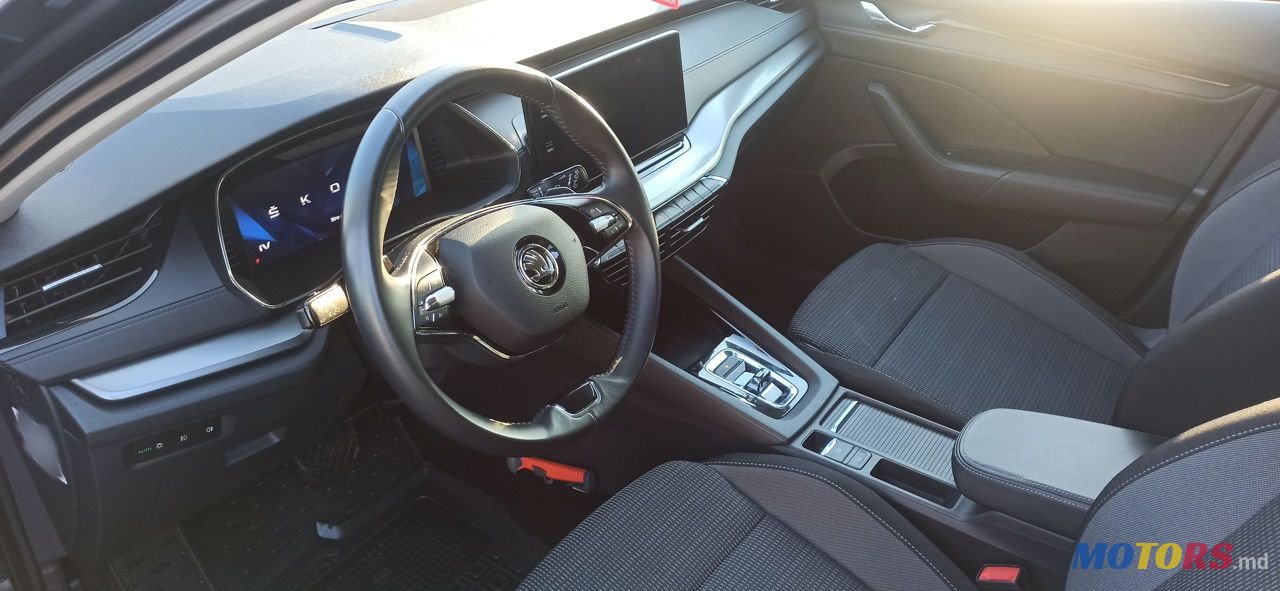 2020' Skoda Octavia photo #6