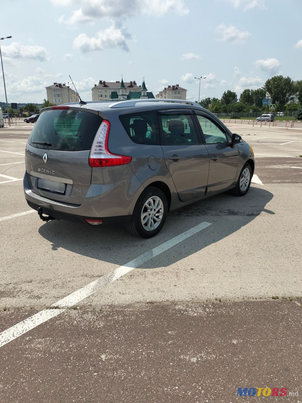 2015' Renault Grand Scenic photo #4