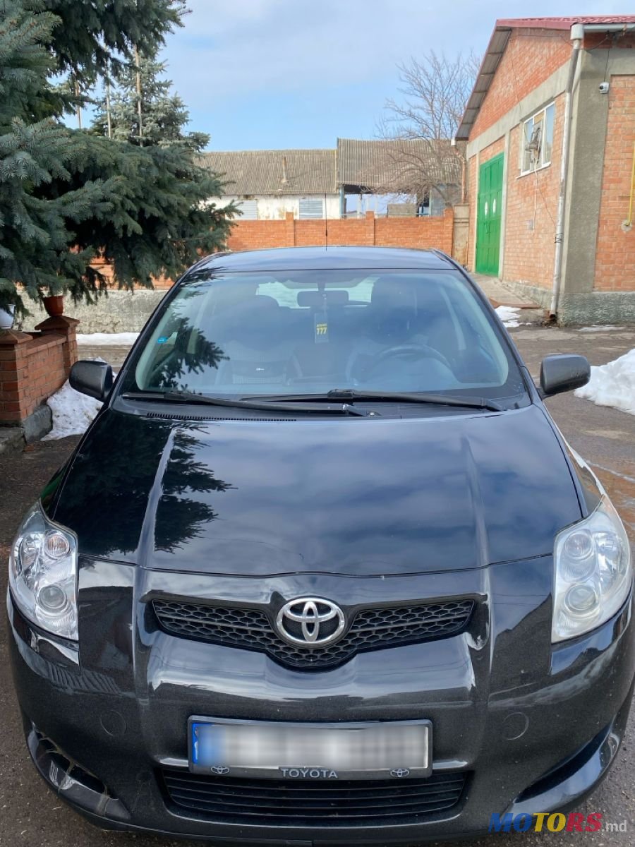 2008' Toyota Auris photo #1
