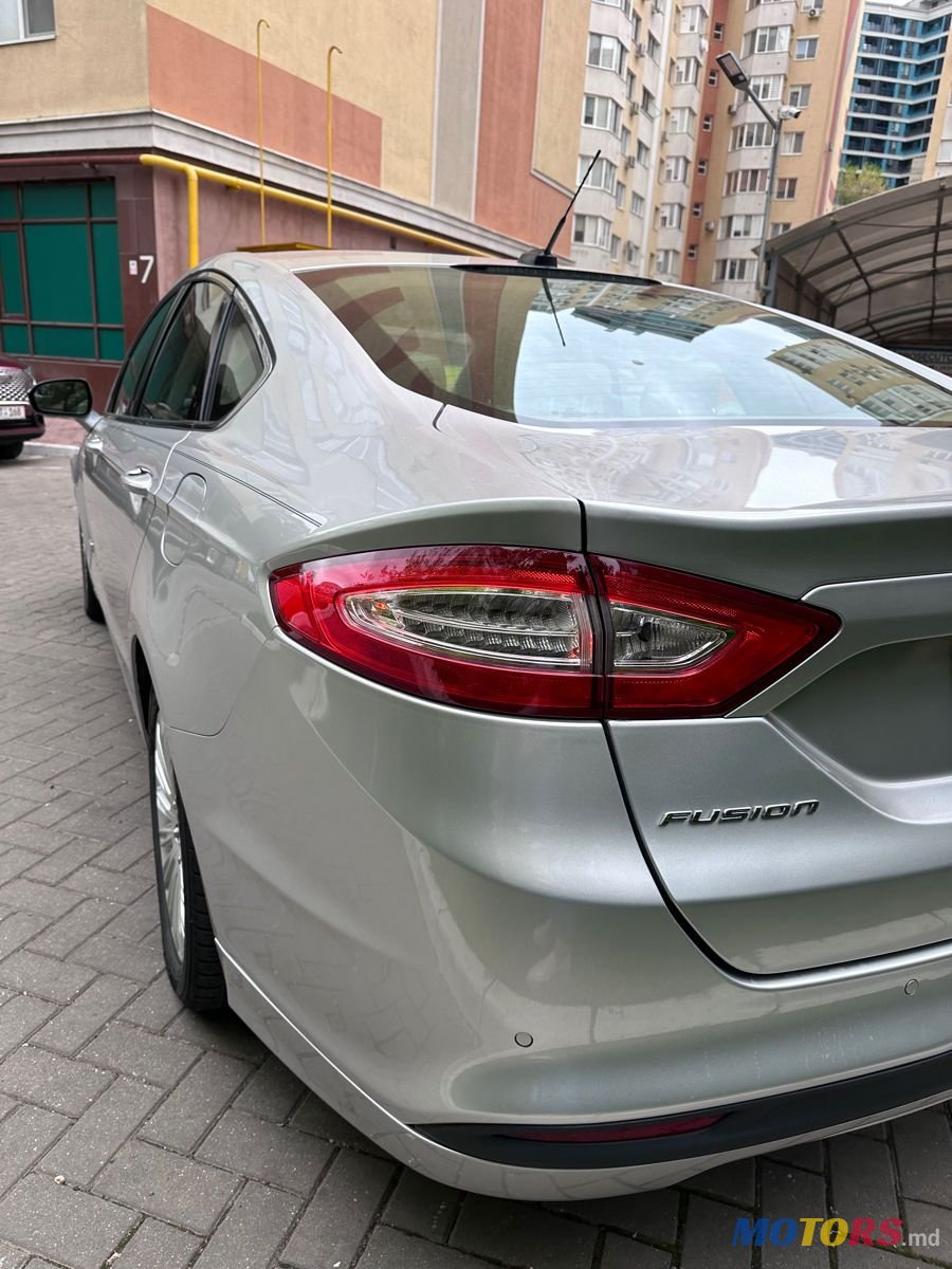 2013' Ford Fusion photo #6