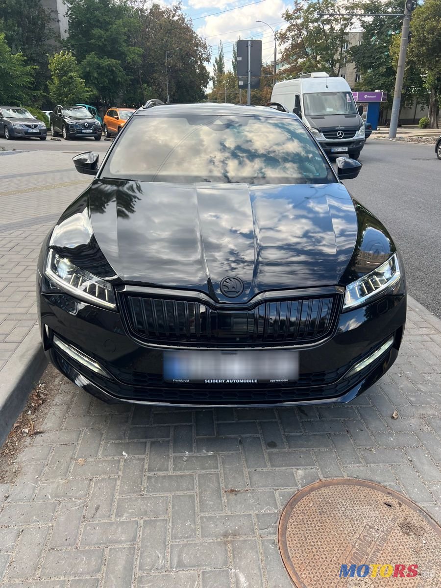2020' Skoda Superb photo #6