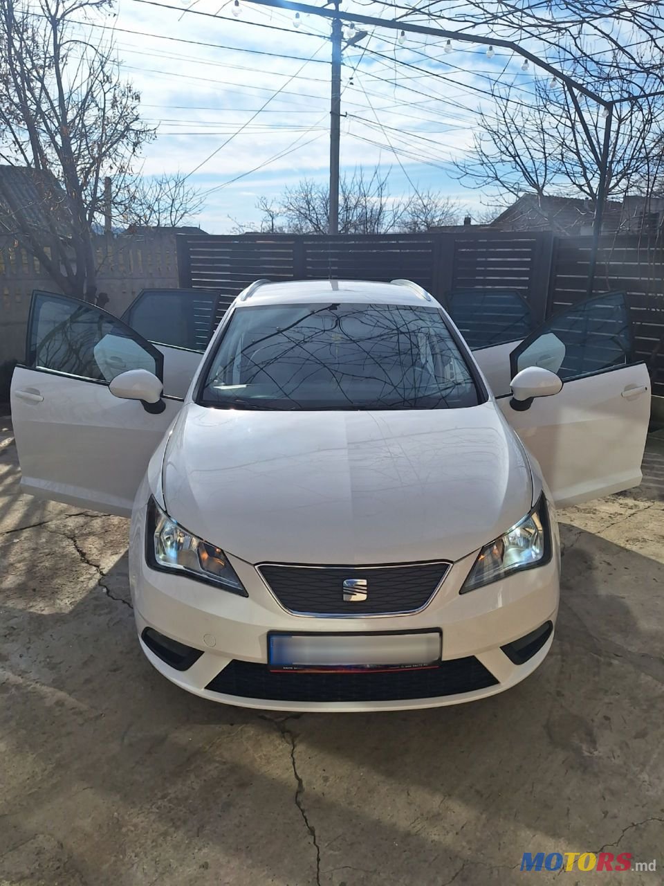 2012' SEAT Ibiza photo #3