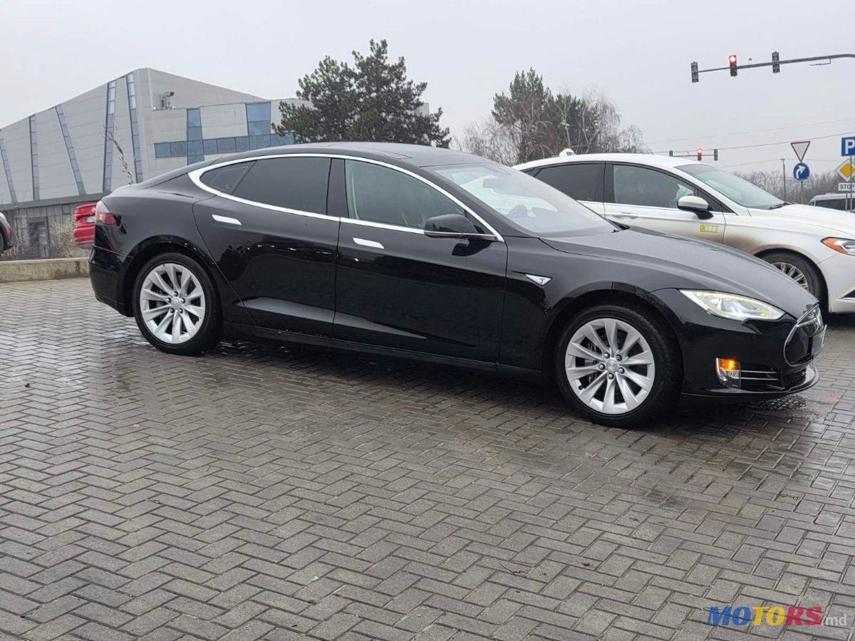 2015' Tesla Model S photo #6