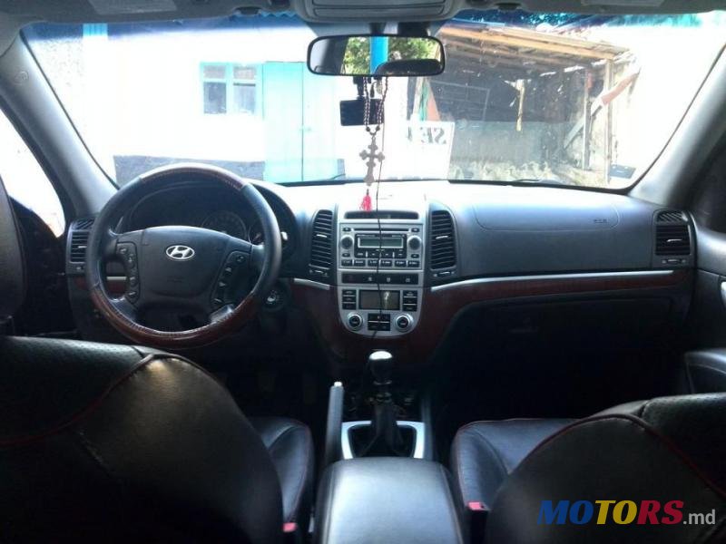 2008' Hyundai Santa Fe photo #3