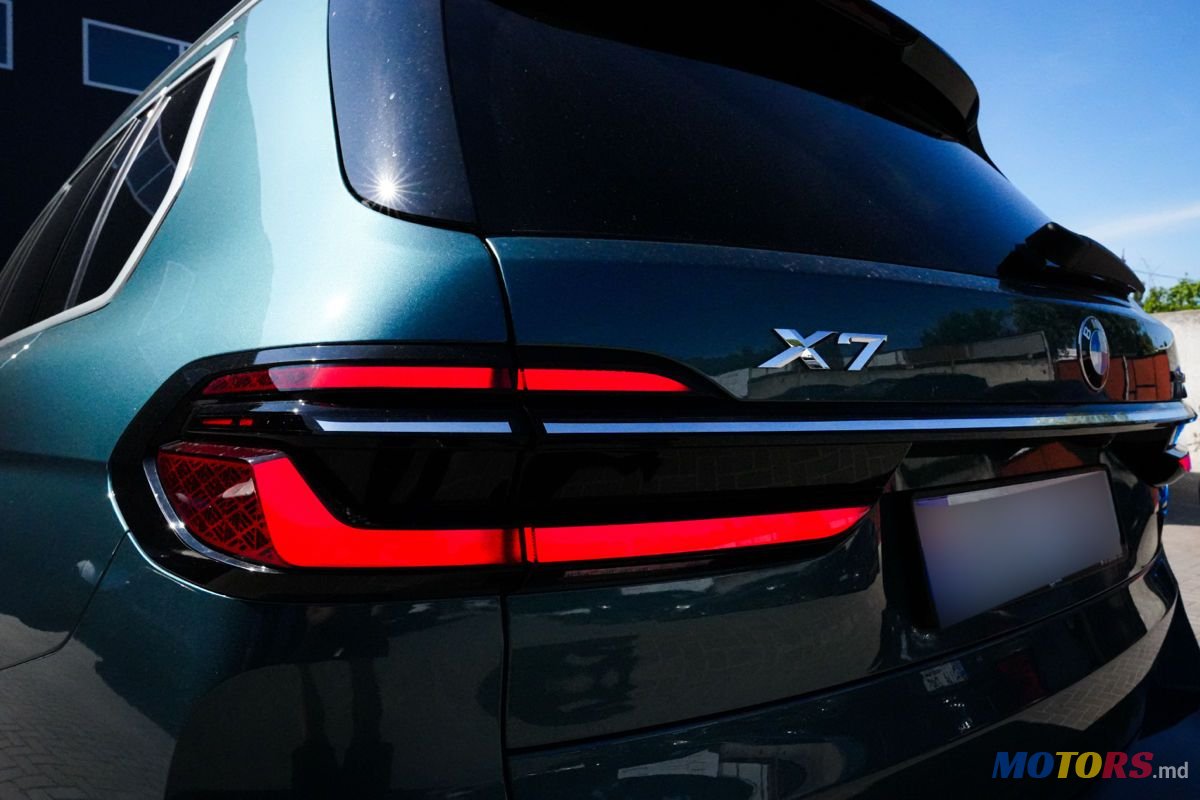 2023' BMW X7 photo #3