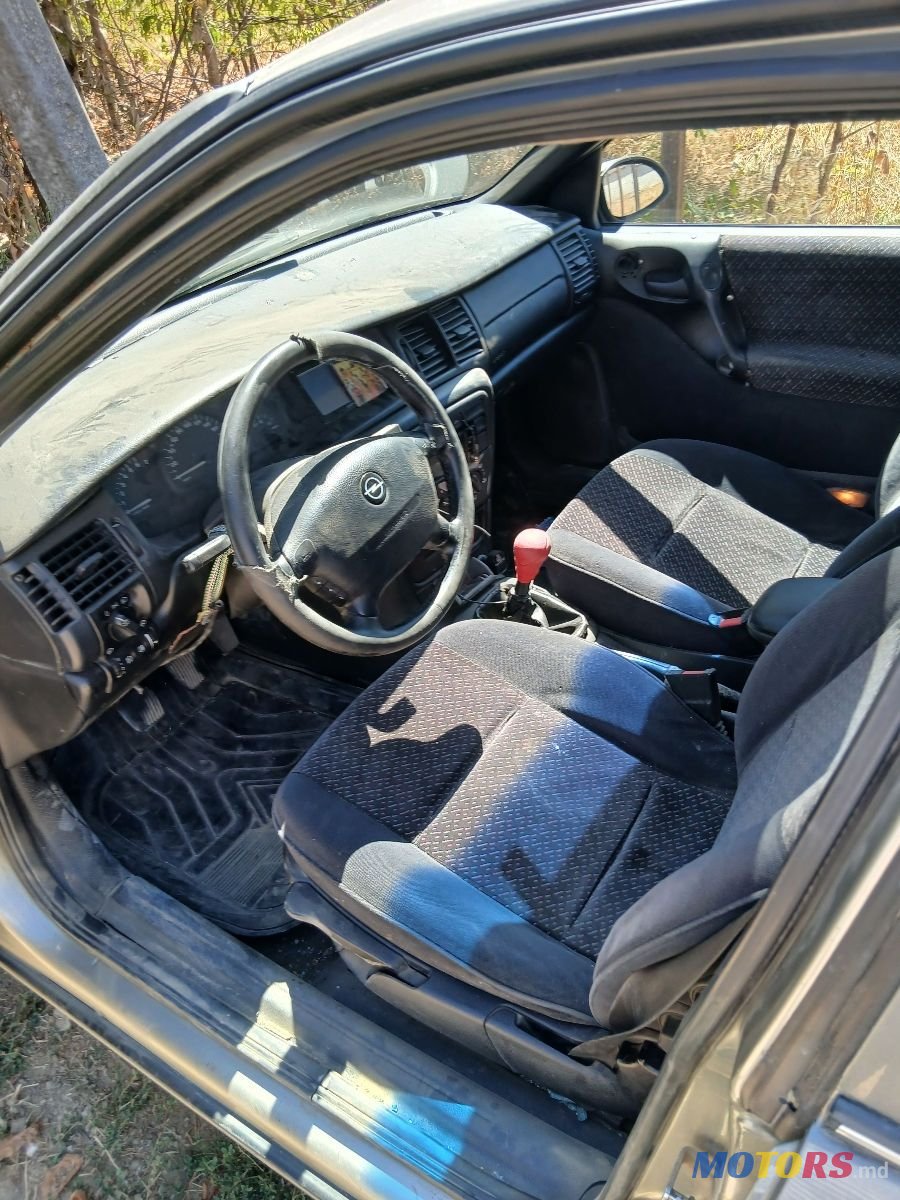 2000' Opel Vectra photo #5