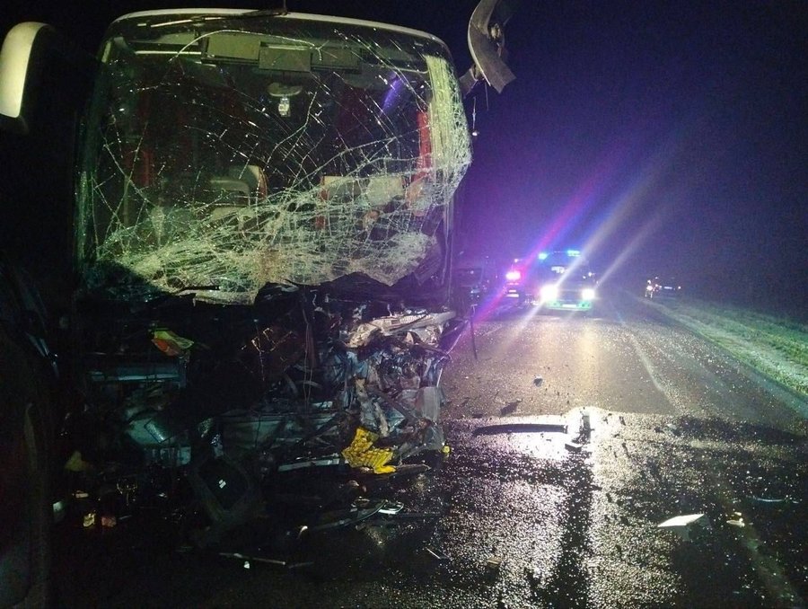 Погибшими в страшном ДТП с автобусом и Toyota Land Cruiser оказались родные братья